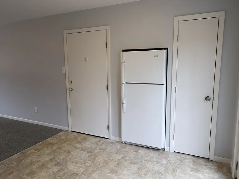 205 Long St — Photo 10