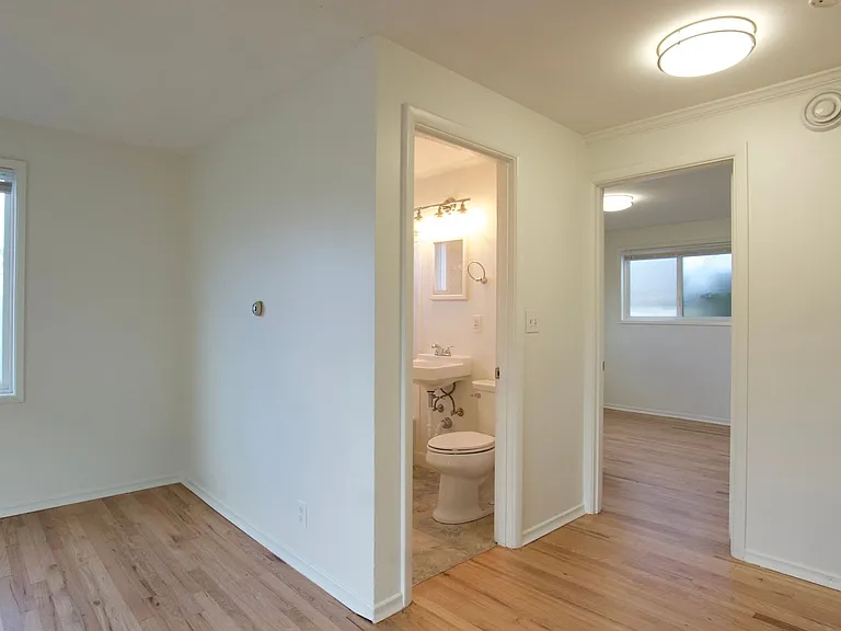 6512 Martin Luther King Way S — Photo 10