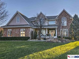 18531 Marinda Cir, Omaha, NE 68130