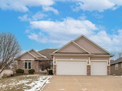 15038 Bryn Mawr Dr, Clive, IA, 50325