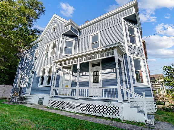3rd image of 1749 Westwood Ave