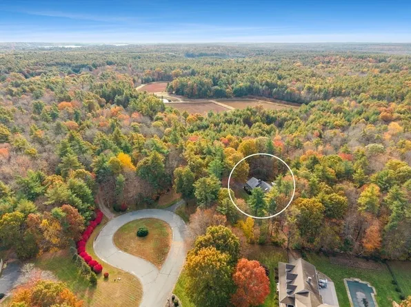 14 Alberta Ln, Lakeville, MA 02347