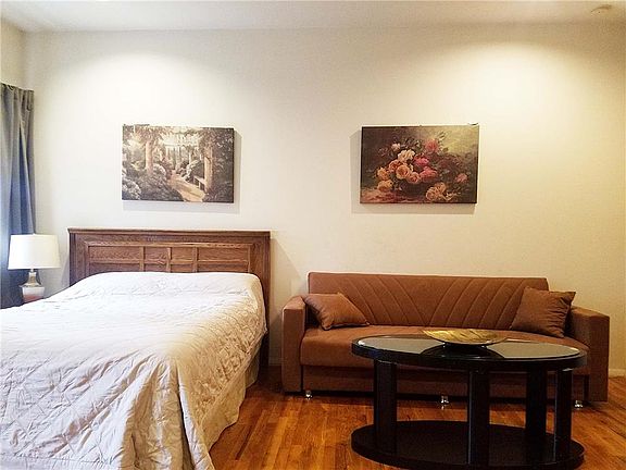 4th image of 348 E 49th St APT 6D