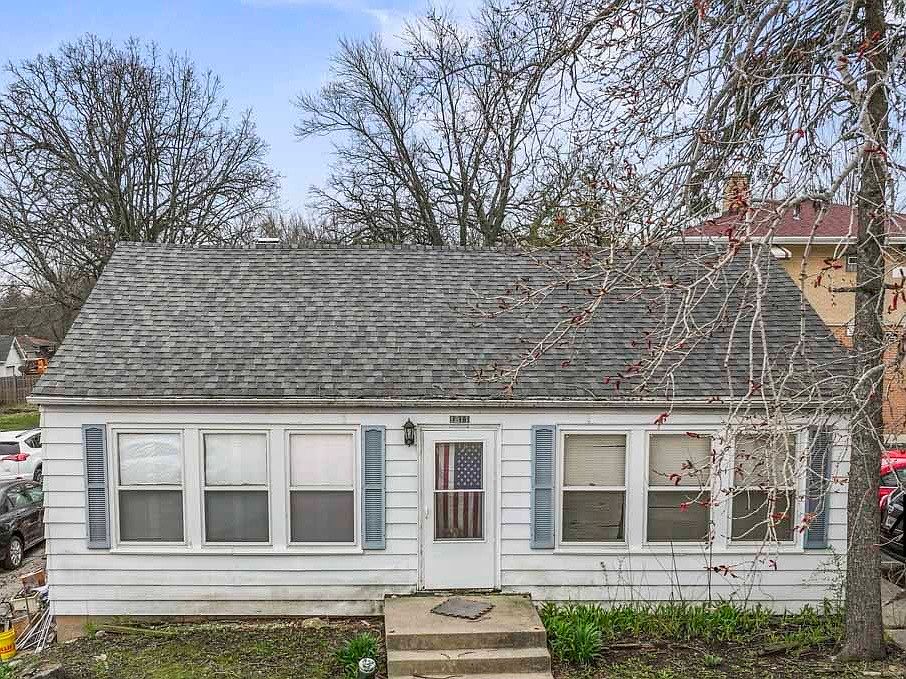1st image of 1811 Ogden Ave