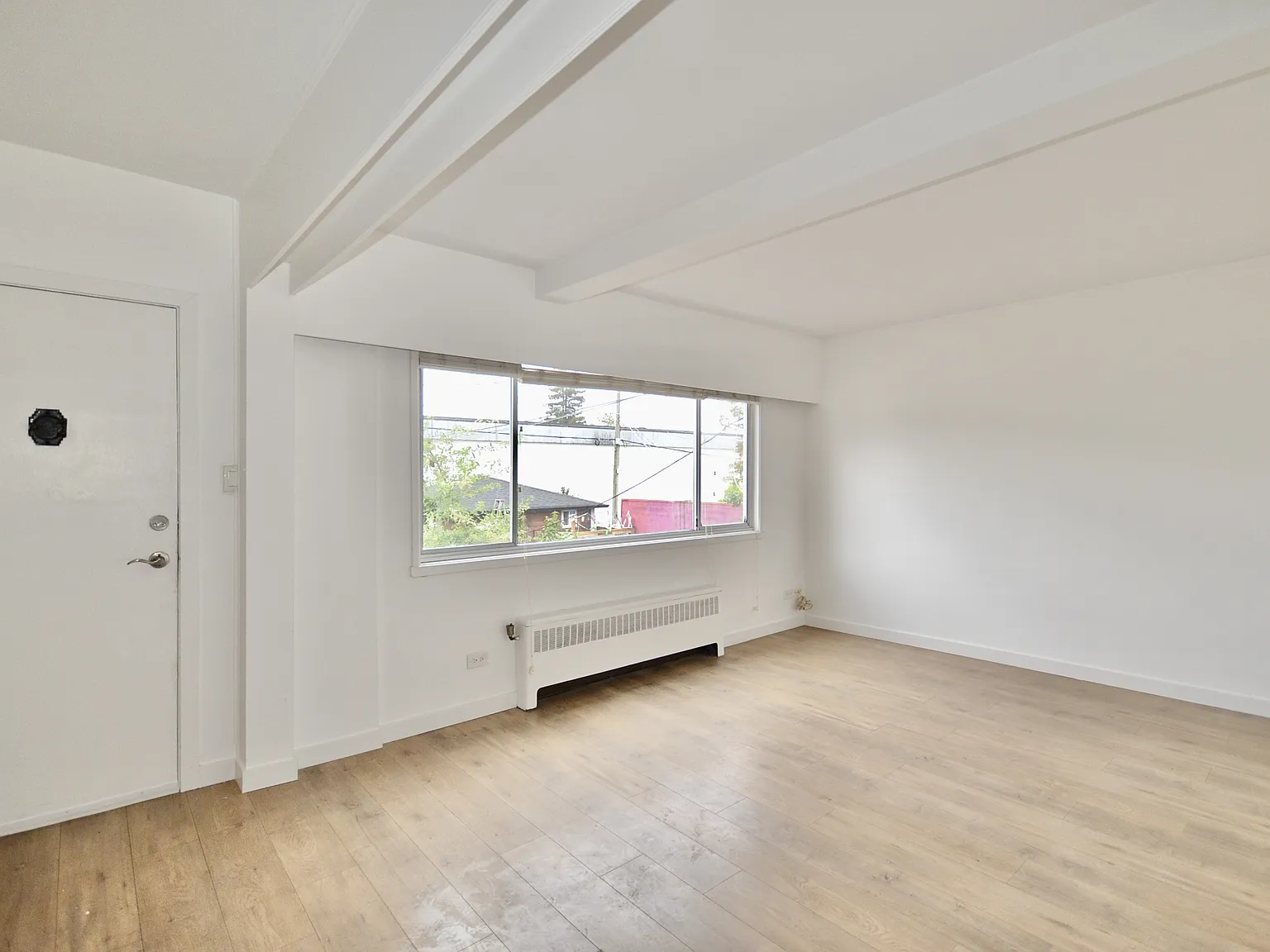 3 bed, 935 sqft, $3,000 — Photo 4
