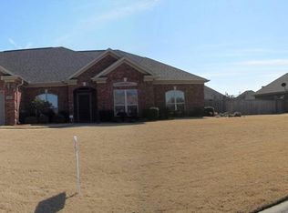 2020 Monticello Dr, Benton, AR 72019