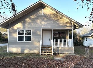 514 E 9th St, Bartlesville, OK 74003
