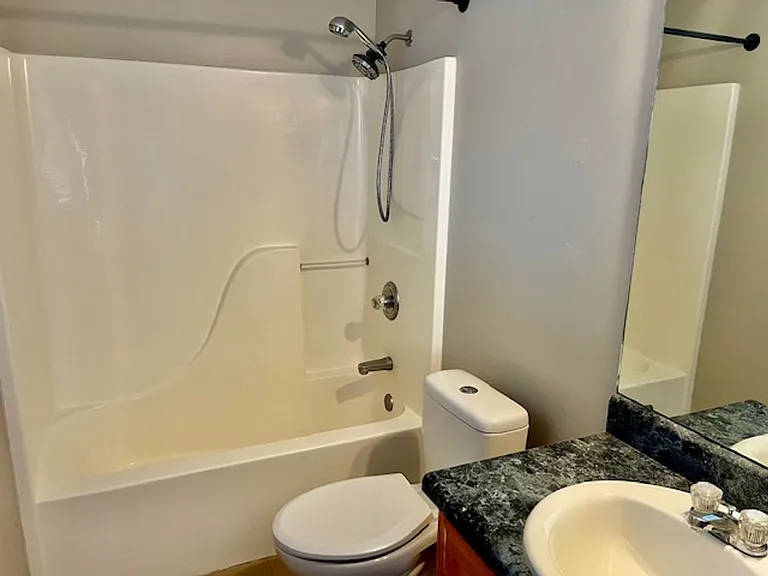 703 Elliott Dr NW — Photo 10