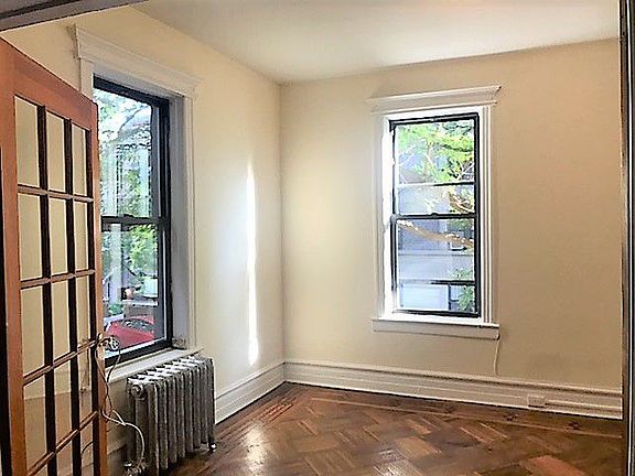 3rd image of 525 4th St #2
