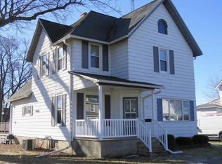 116 Grove St, Randolph, WI 53956