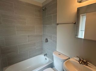 1330 N Stoughton Rd APT 1, Madison, WI 53714