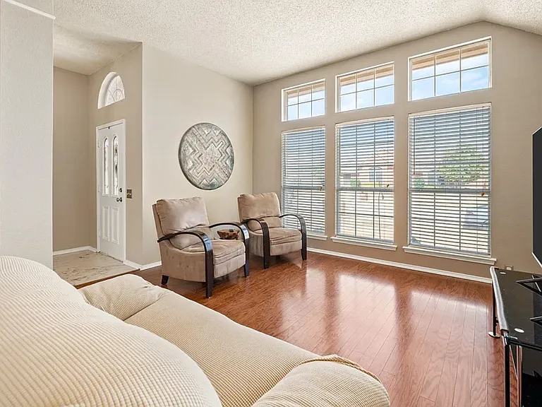 504 Vasey Oak Dr — Photo 7