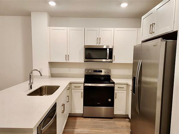 3rd image of 168 SE 5th Court