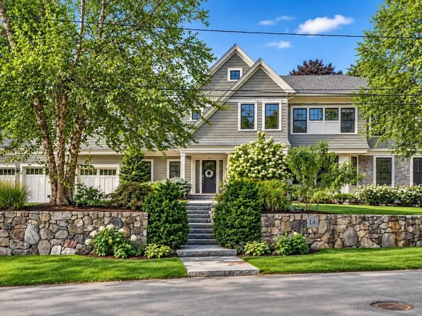 14 Hastings Rd, Lexington, MA 02421