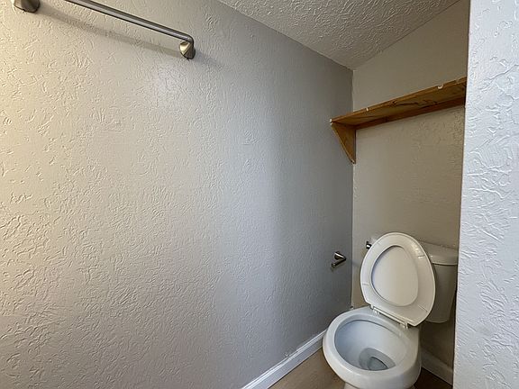 5th image of 1203 Karnes Ave NE