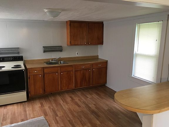 3rd image of 417 Jefferson Ave