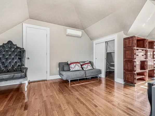 32-15 Murray Lane image 16 of 28