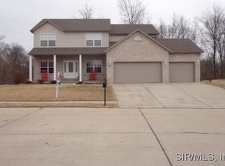 332 Quail Lake Dr, Troy, IL 62294