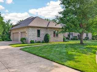 3355 W Carr Hill Rd, Columbus, IN 47201