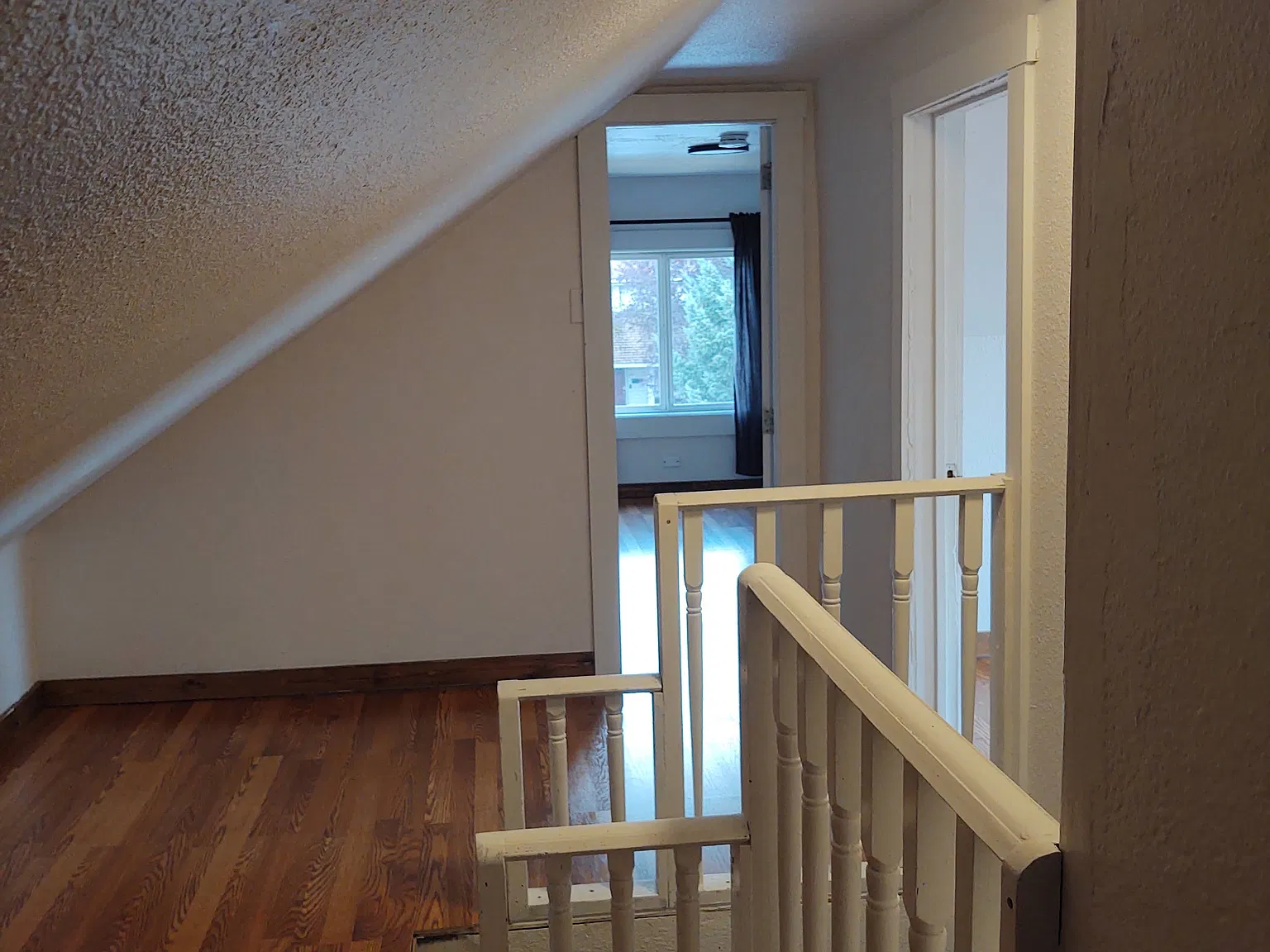 4 bed, 1487 sqft, $2,700 — Photo 4