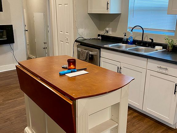 4th image of 2504 E 16th St #2504