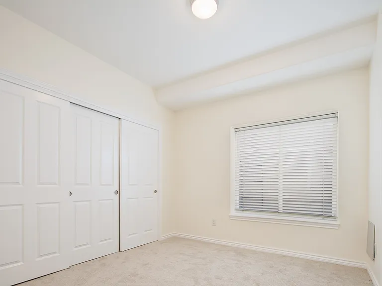 335 N Josephine St #A — Photo 58