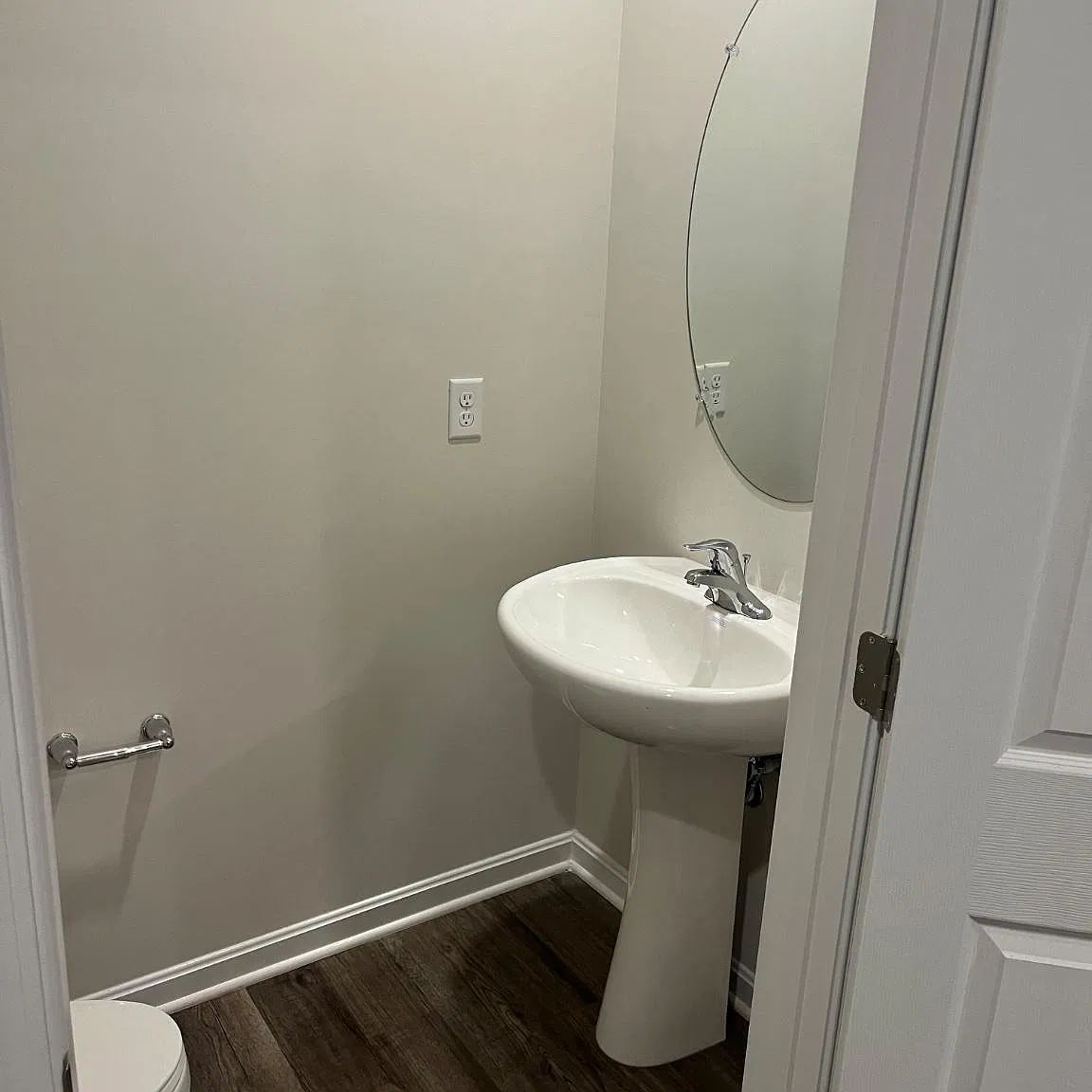 3 bed, 2.5 bath, 1510 sqft, $1,690 — Photo 3