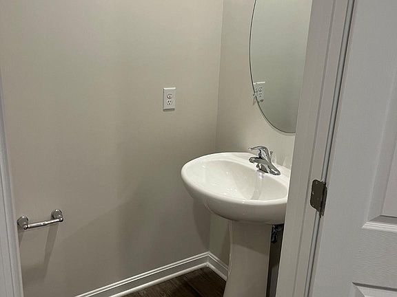 3rd image of 167 Rae Ct