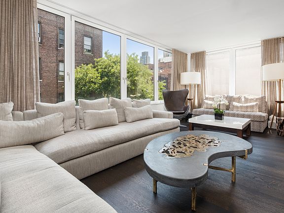 3rd image of 233 W 20th St #1