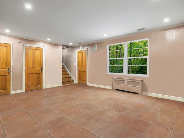 110 82nd Street image 16 of 25