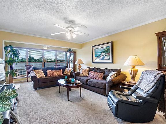 3rd image of 1440 NW 18th Ave APT 203