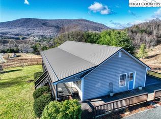 226 Ashley Farm Trl, Jefferson, NC 28640