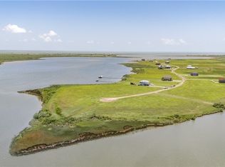18 Bay Dr, Palacios, TX 77465