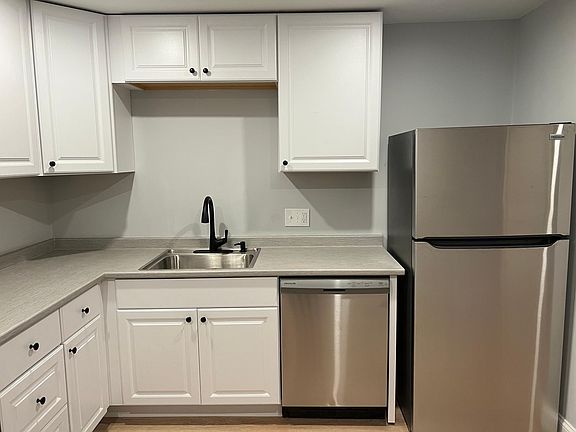 4th image of 3 Pearson St APT 6