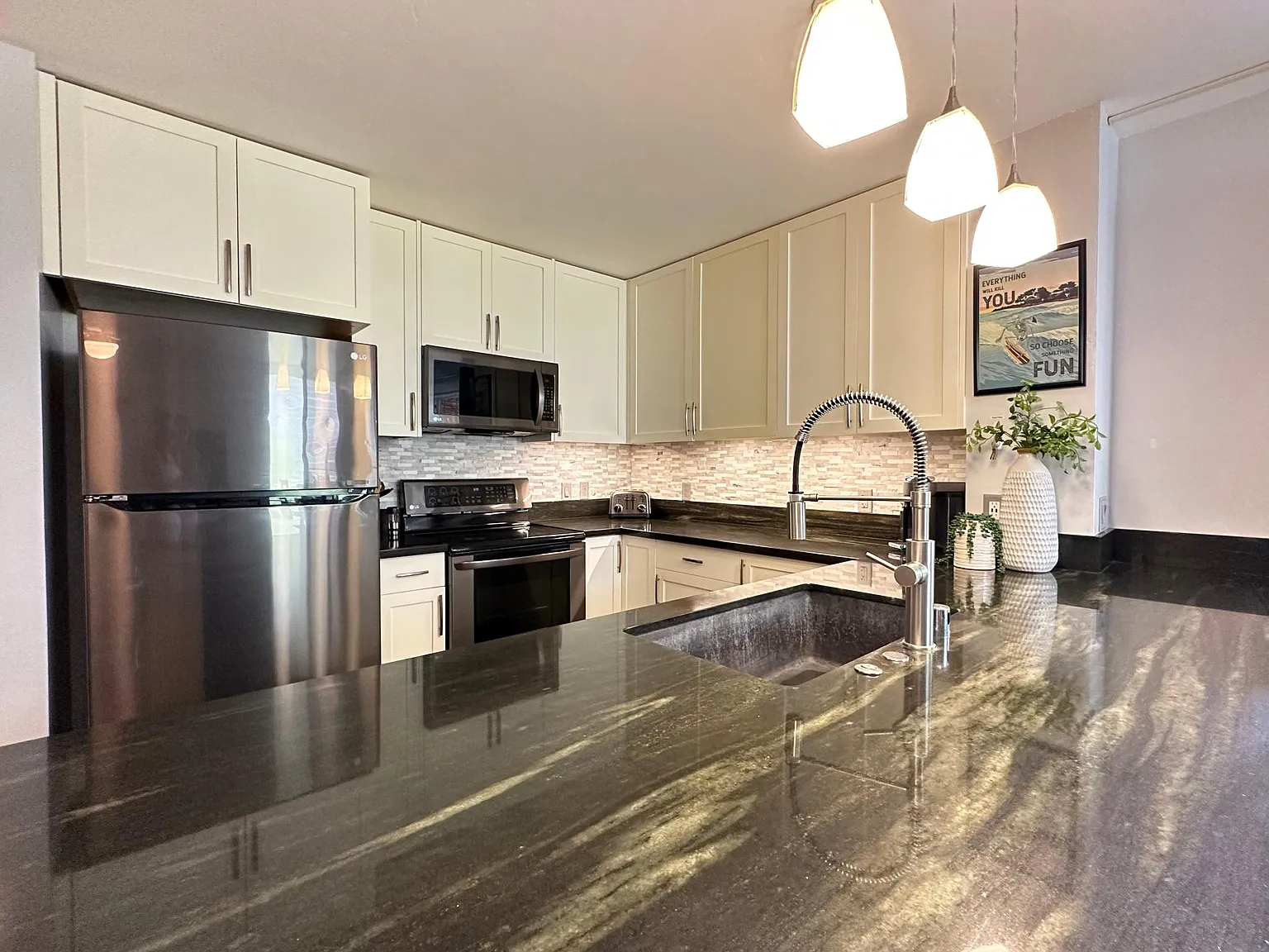 1 bed, 647 sqft, $2,800 — Photo 4