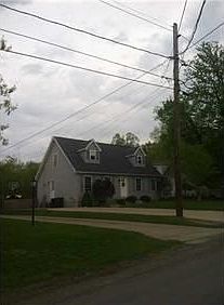 1st image of 2975 Tamarack Dr