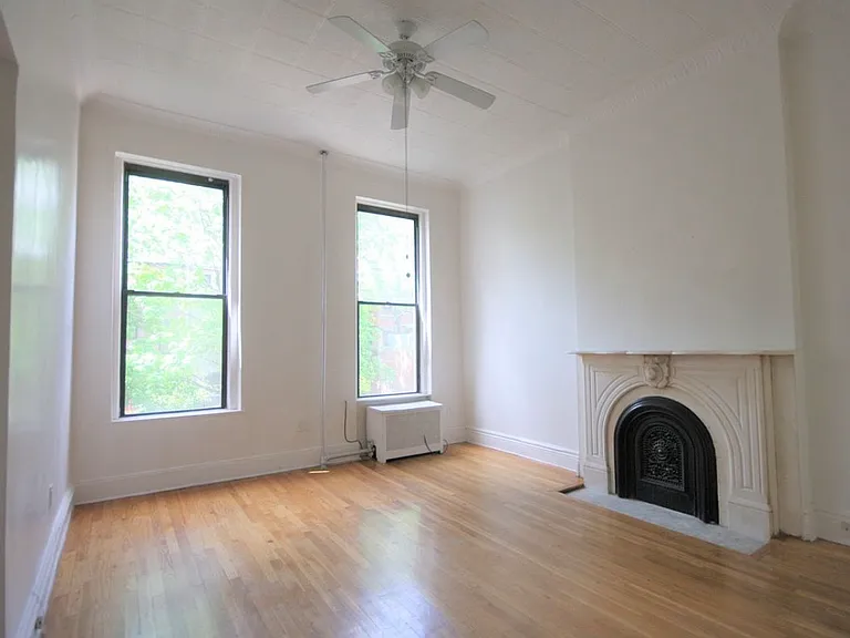 160 Sterling Pl #3R — Photo 4