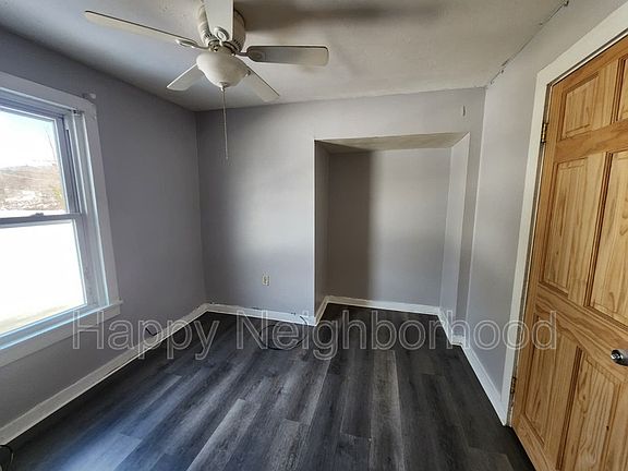3rd image of 7 Webb St #C