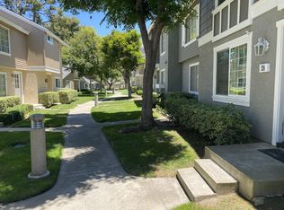 28 Thicket, Irvine, CA 92614