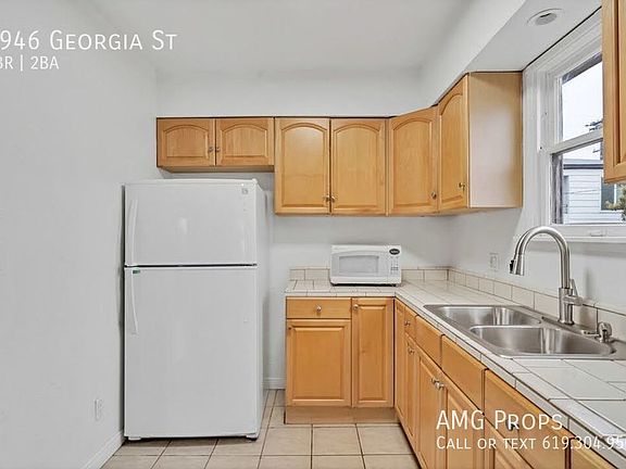 3rd image of 3946 Georgia St