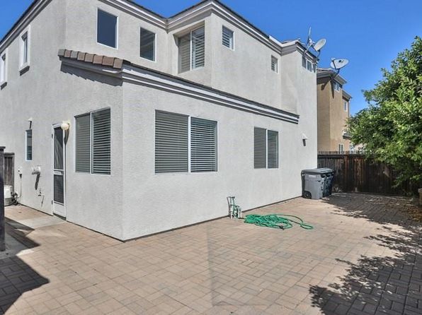 121 Rue Monet