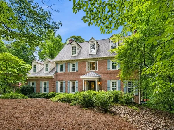 10025 Farm Brook Ln, Johns Creek, GA 30022