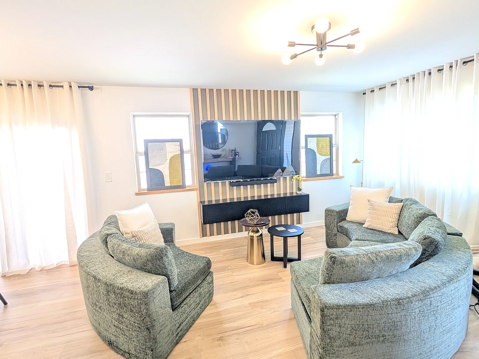 3 bed, 1500 sqft, $3,199 — Photo 3