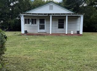 1901 Palos St, Athens, TN 37303
