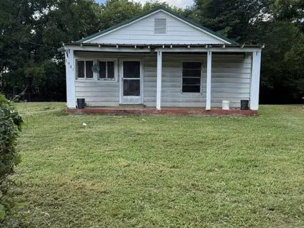 1901 Palos St, Athens, TN 37303
