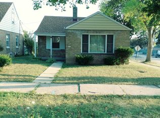 2931 W Roosevelt Dr, Milwaukee, WI 53216