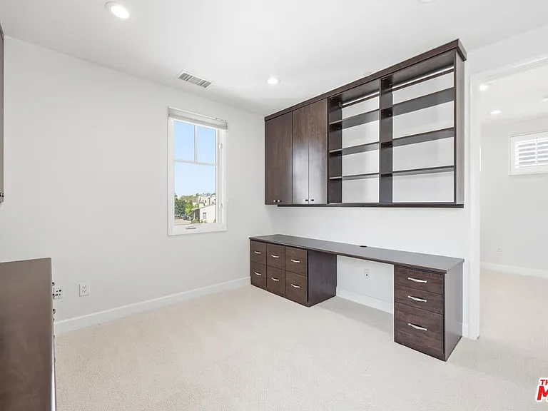 13079 Bluff Creek Dr — Photo 27