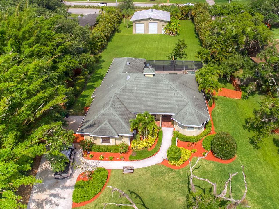 1st image of 2321 Sweetwater Dr