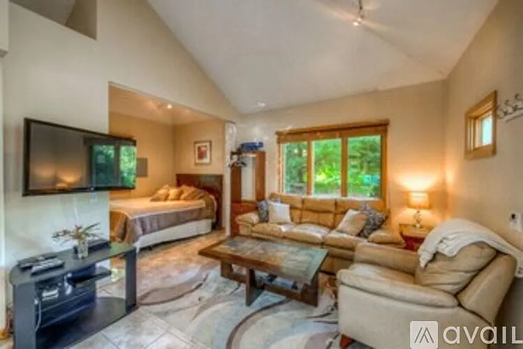 Guest House sleeps 4 with one Queen bed, one Queen Sleeper Sofa bed and all linen, blankets, 45" TV and high speed internet.