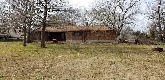 2nd image of 184 Marty Cir